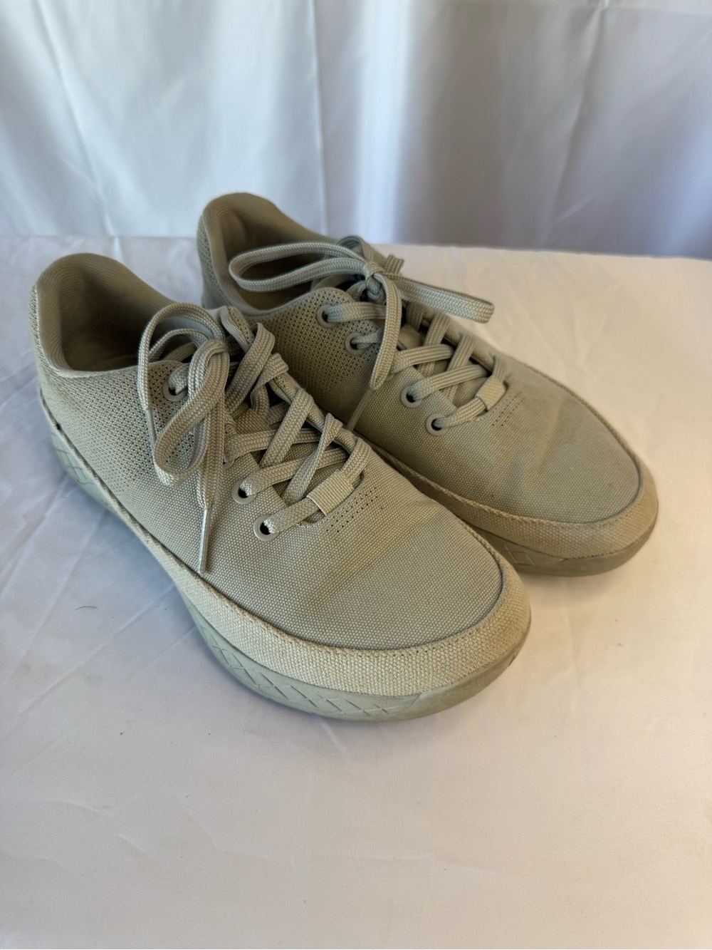No Bull Canvas Trainer Unisex Gray Sand men’s 6 1/2 women’s 8 athleisure workout